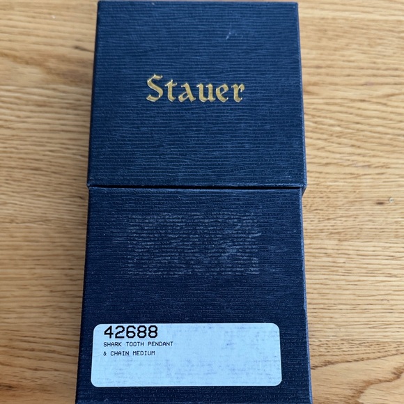 Stauer Men's Black Shark Tooth Pendant in Sterling Silver Setting NO CHAIN - Picture 2 of 6